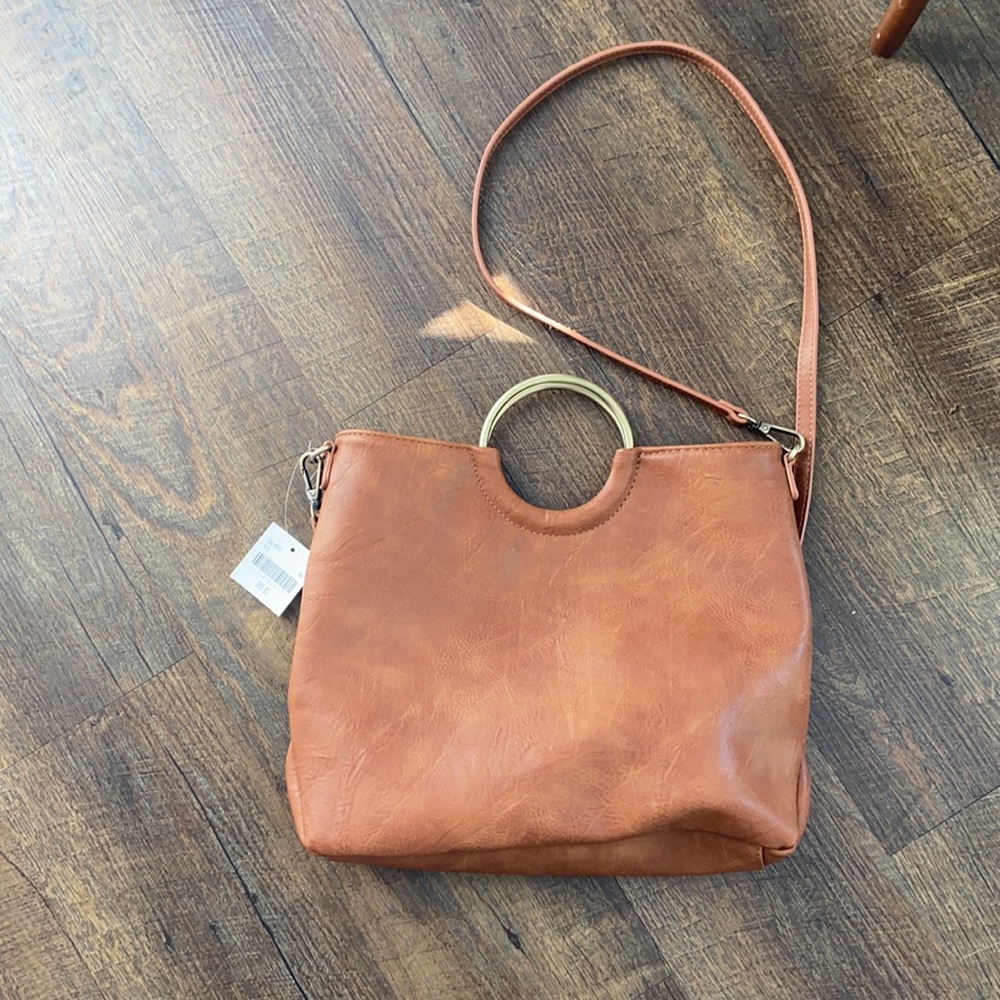 TAN CROSS BODY🌸